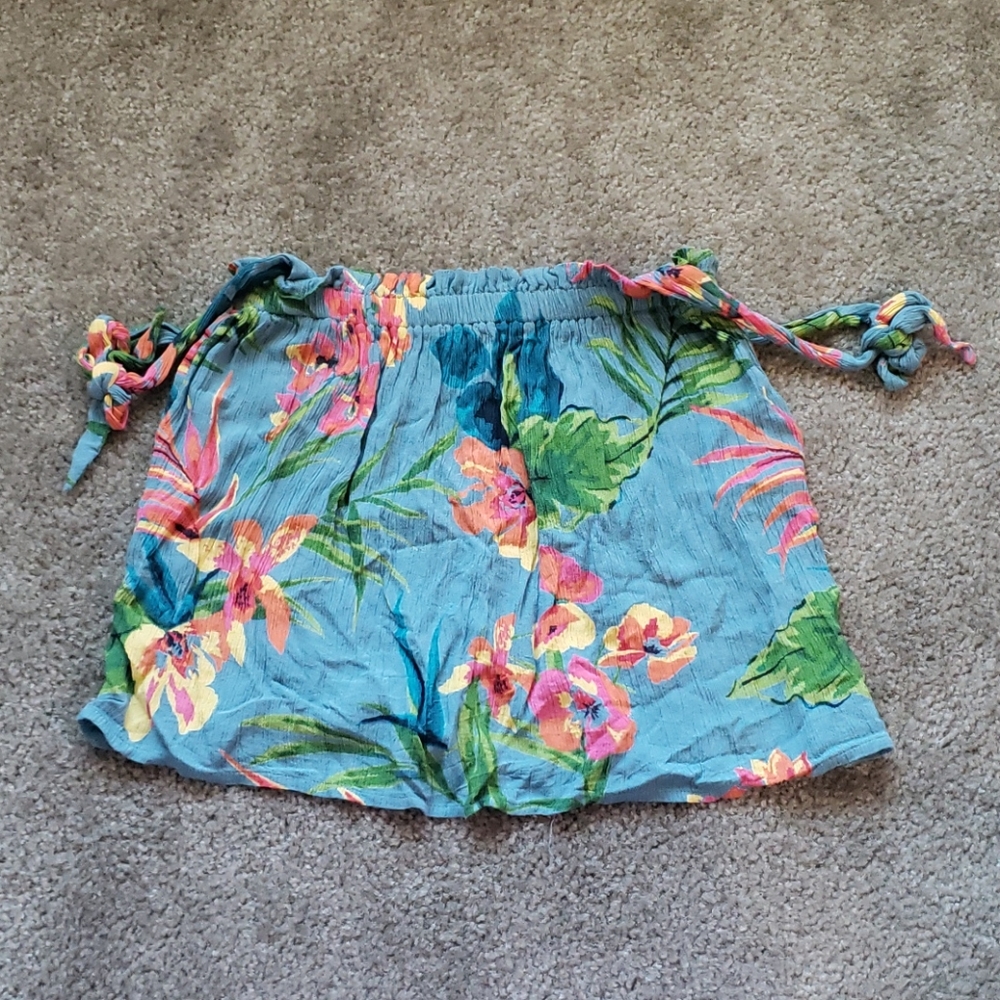 Hawaiian top